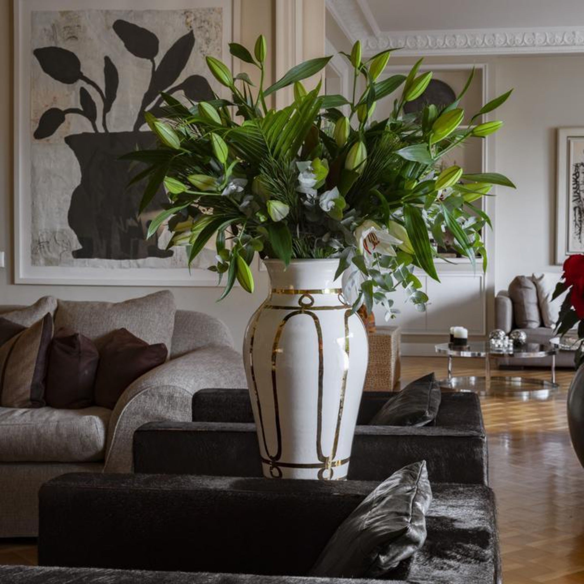 Themis Z fine porcelain vase adorned with hand-painted Serenity pattern. 100% handcrafted in Greece.